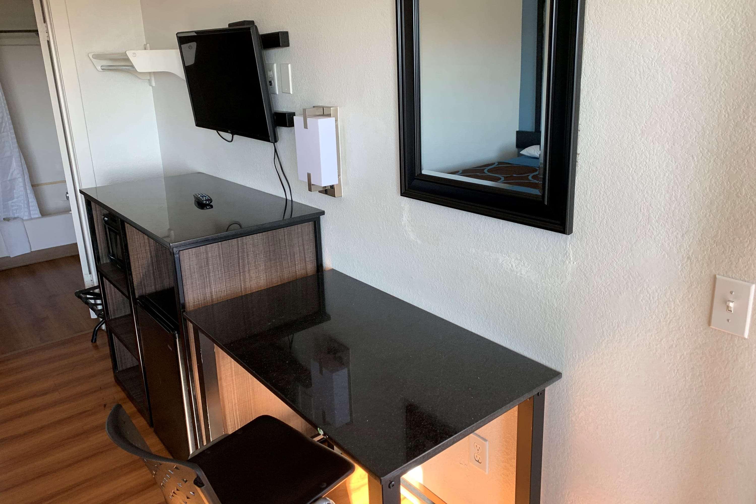 Super 8 By Wyndham Phoenix West מראה חיצוני תמונה
